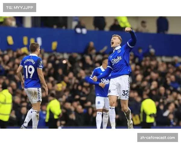 桑德兰防守转换问题 被伊沃比角球助攻希门尼斯头球破门